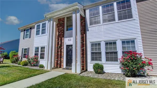 -631 Madison Drive #B, Monroe, NJ 08831