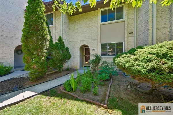 -90 Tennyson Drive, Plainsboro, NJ 08536