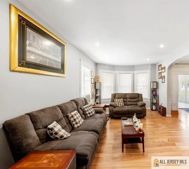 -28 Oak Lane, Trenton, NJ 08618 - #2