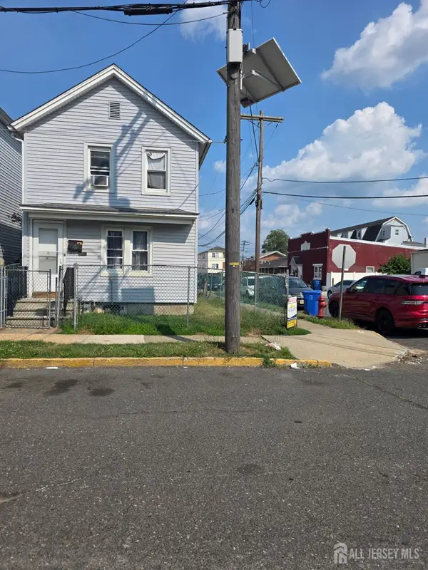 -376 Stanford Street, Perth Amboy, NJ 08861