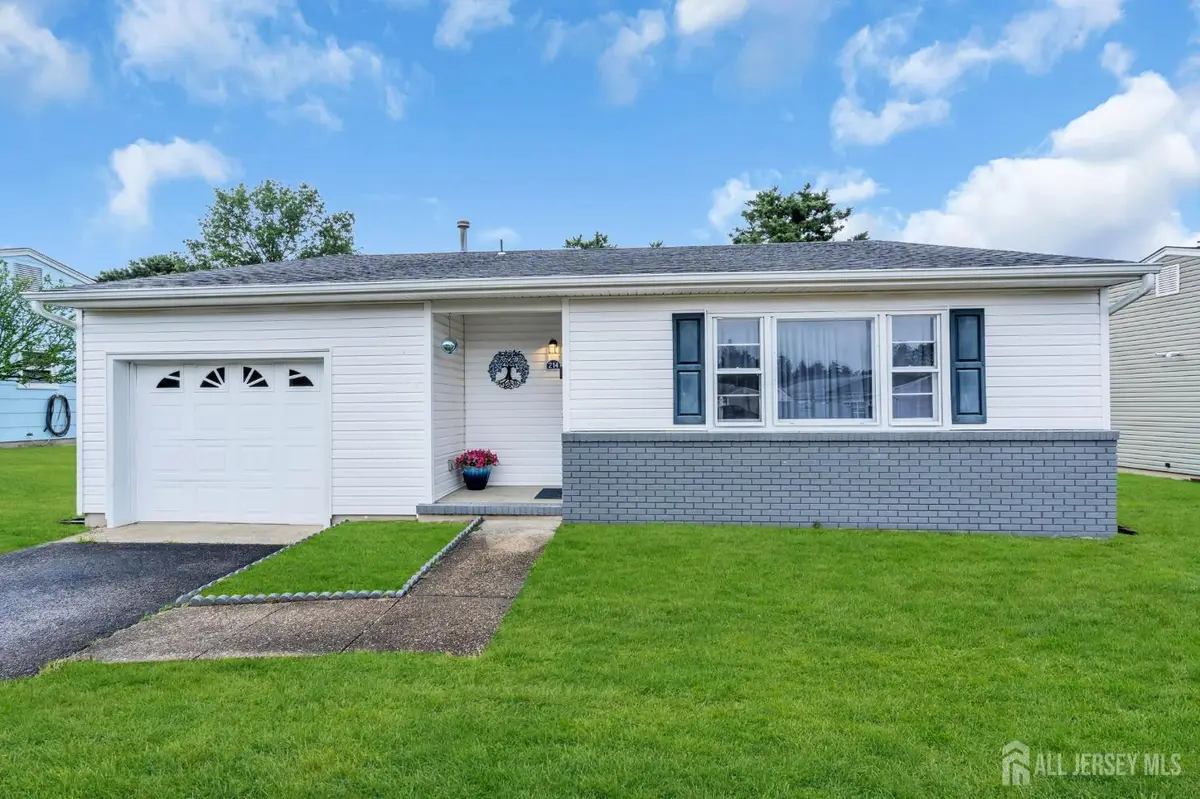 -214 Westbrook Drive, Holiday City Berkeley, NJ 08757 - #1