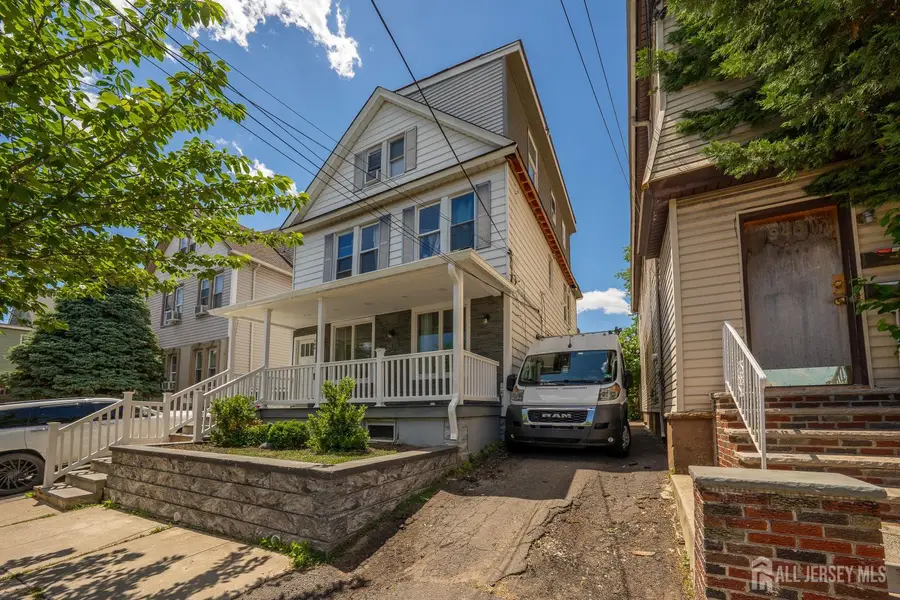 -946 Emma Street, Elizabeth, NJ 07201 - #3