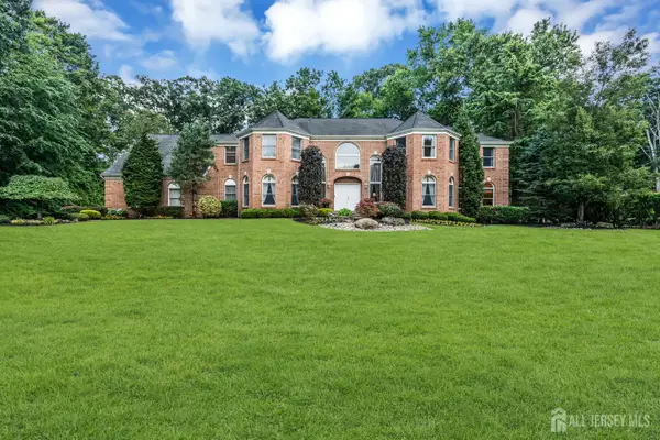 -15 Harmony Lane, South Brunswick, NJ 08852