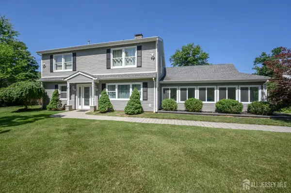 -106 Greenbrook Road, Green Brook, NJ 08812