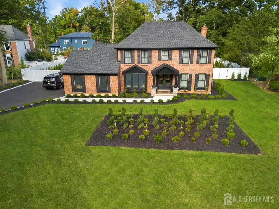 -9 Wood Lake Court, North Brunswick, NJ 08902 - #2