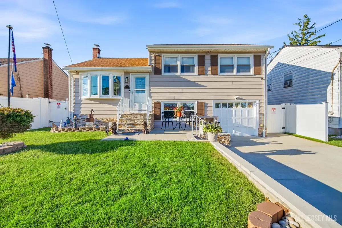 -8 Oak Street, Carteret, NJ 07008 - #1