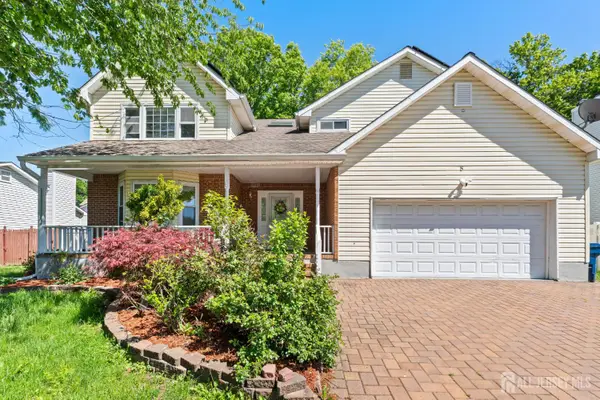 -8 Danny Court, North Brunswick, NJ 08902