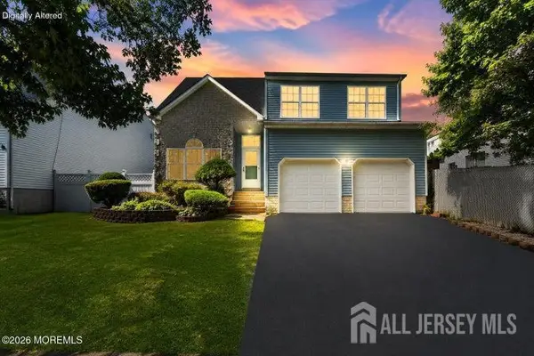 -116 Wainwright Drive, Old Bridge, NJ 07747