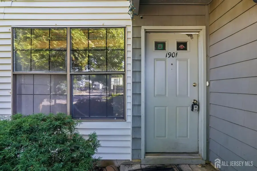 -1901 Woodbridge Commons Way, Iselin, NJ 08830 - #2