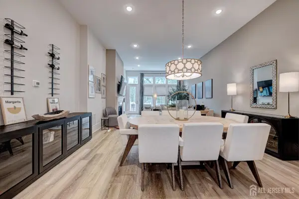 -18 Hillandale Drive, Mendham Twp, NJ 07931