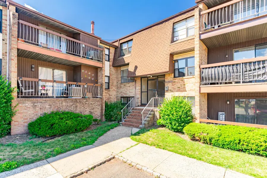 -1719 Raspberry Court, Edison, NJ 08817 - #2