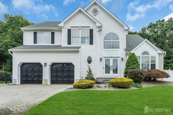 -54 Winding Brook Drive, Old Bridge, NJ 07747