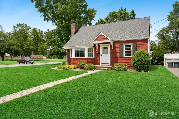 -319 Edgeworth Street, Middlesex, NJ 08846