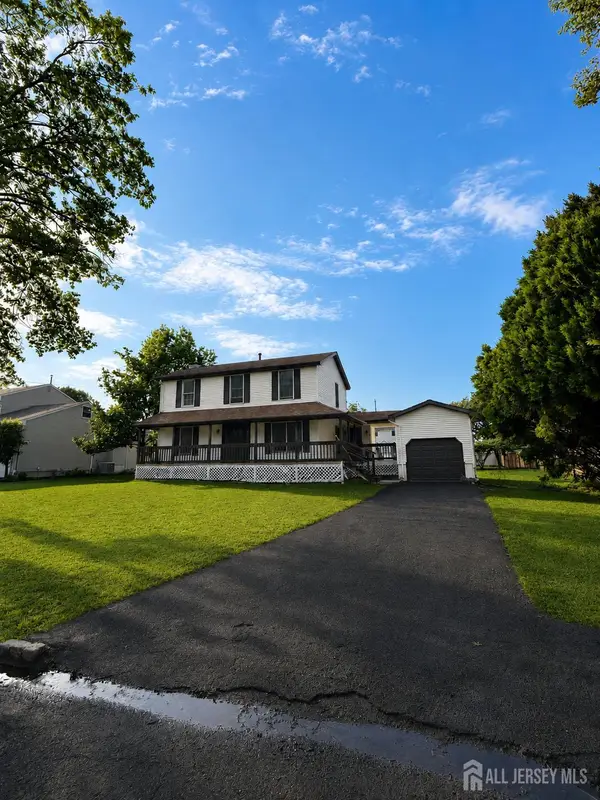 -980 Gates Avenue, Piscataway, NJ 08854