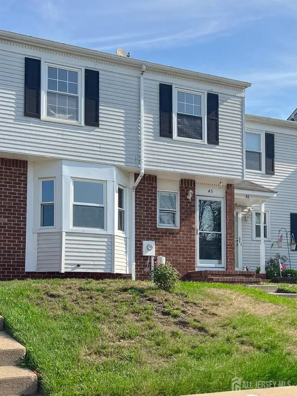 -45 Astor Court, Sayreville, NJ 08872