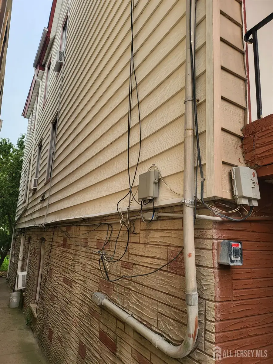 -640 Elizabeth Street, Perth Amboy, NJ 08861 - #3