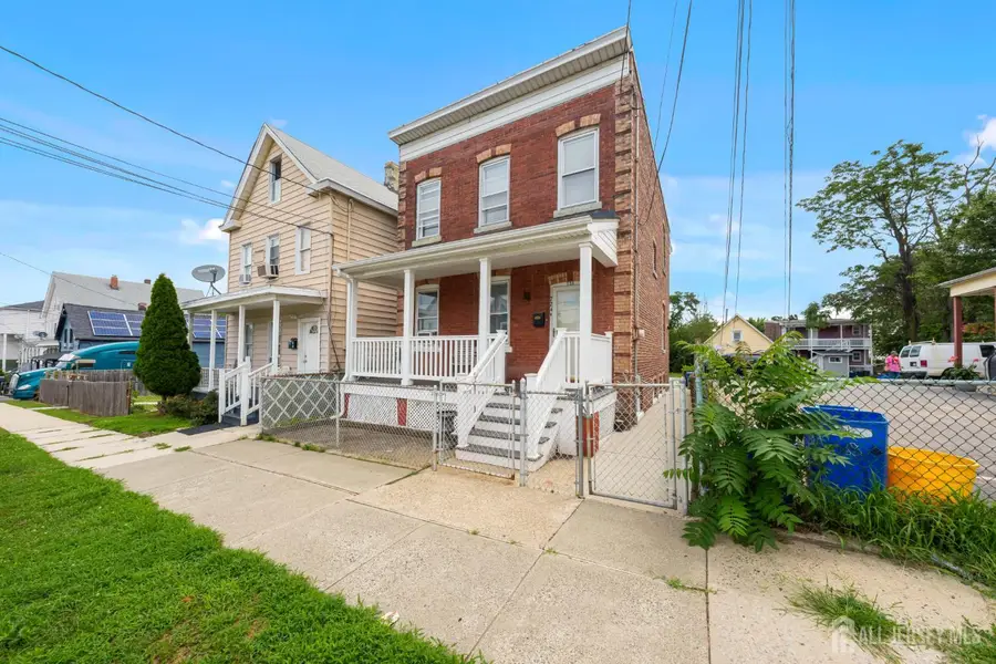 -724 Charles Street, Perth Amboy, NJ 08861 - #2