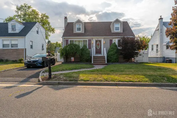 -34 Harper Street, Piscataway, NJ 08854