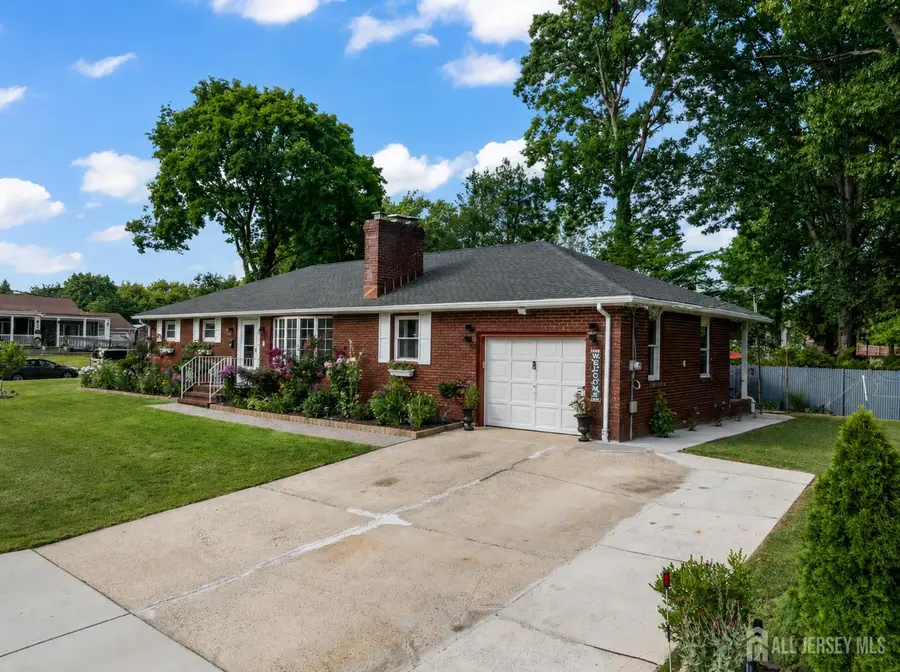 -6 Russell Street, East Brunswick, NJ 08816 - #2