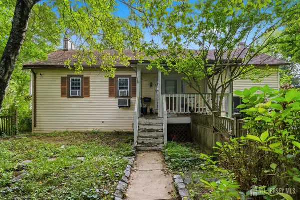 -43 1/2 Carlton Avenue, Washington Bor, NJ 07882