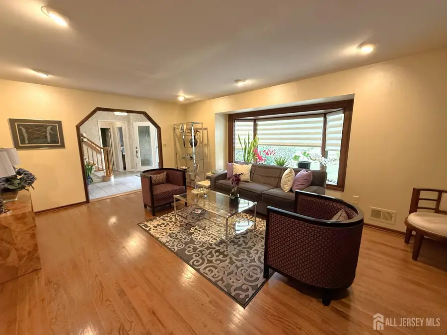 -86 Tall Oaks Drive, East Brunswick, NJ 08816 - #3