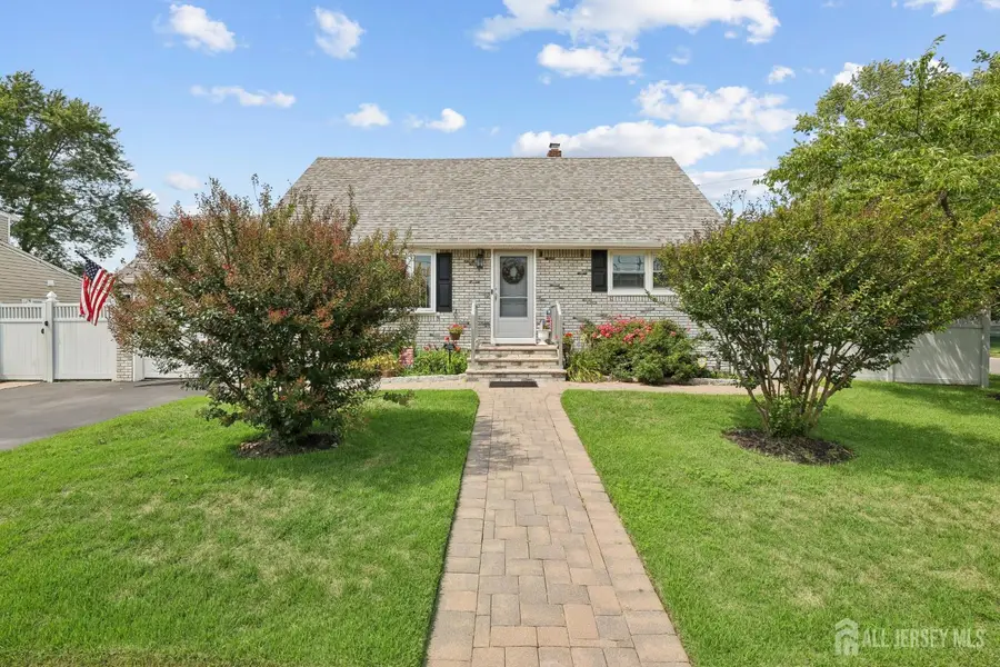 -88 Bentley Avenue, Old Bridge, NJ 08857 - #3