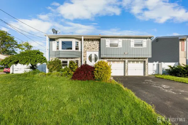 -200 Rosewood Lane, Port Reading, NJ 07064