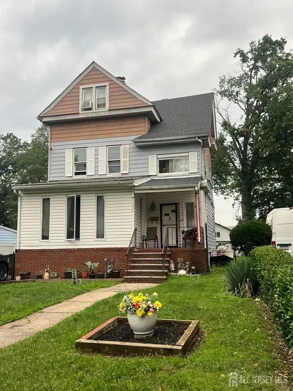 -224 W 3rd Avenue, Roselle, NJ 07203