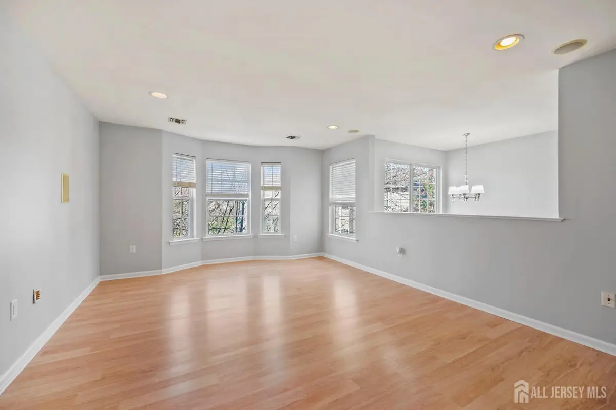 -189 Sunshine Drive, Piscataway, NJ 08854 - #1