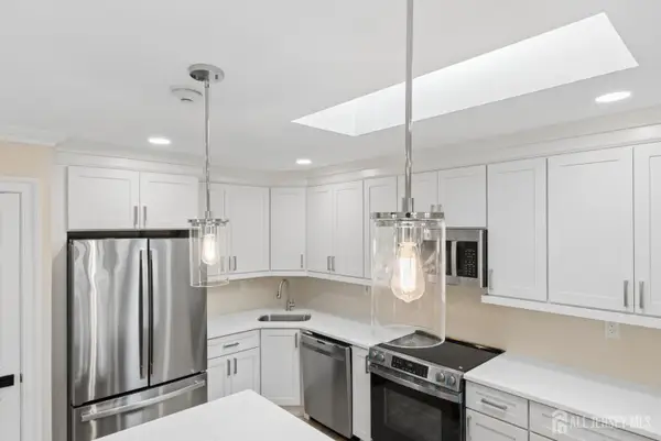 -3-A Surrey Court, Monroe, NJ 08831