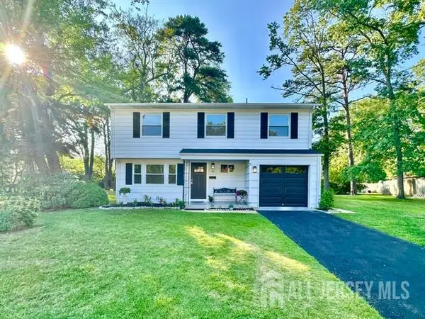 -20 Evelyn Terrace, Spotswood, NJ 08884
