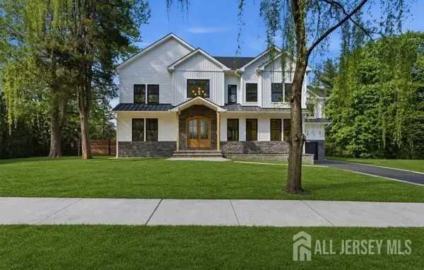 -61 Hickory Street, Metuchen, NJ 08840
