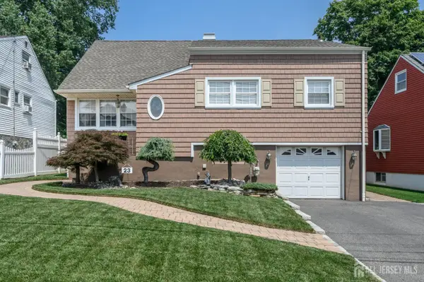 -23 Hearthstone Avenue, Fords, NJ 08863