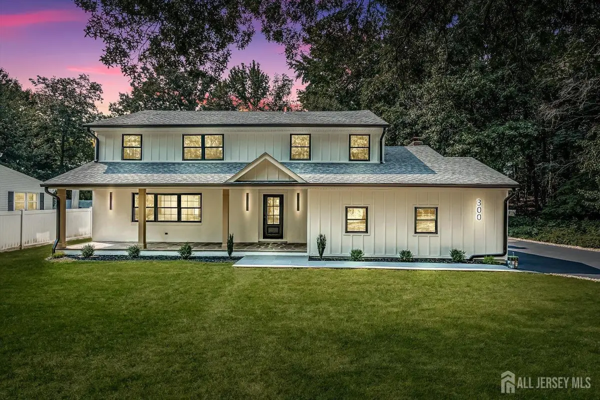 -300 E Chestnut Avenue E, Metuchen, NJ 08840 - #1