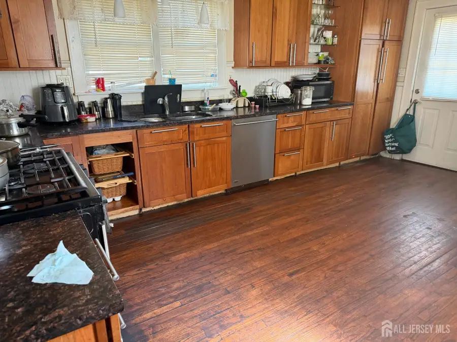 -123 Lewis Street, Perth Amboy, NJ 08861 - #2