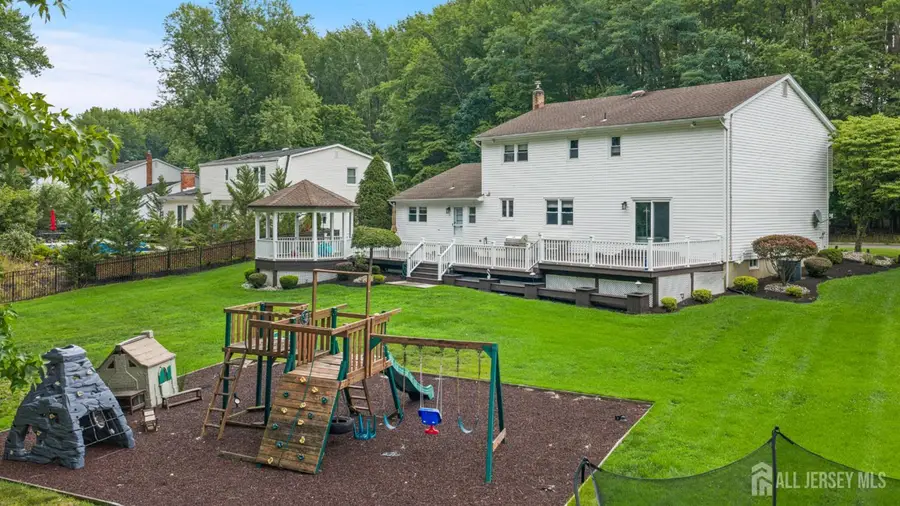 -5 Brookside Circle, Marlboro, NJ 07746 - #3