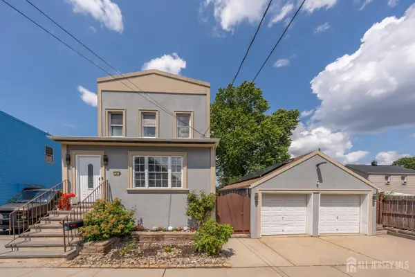 -4 Jeanette Street, Carteret, NJ 07008