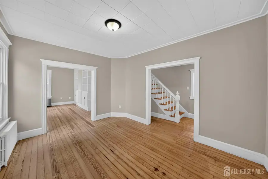 -678 Ridgedale Avenue, Woodbridge, NJ 07095 - #2