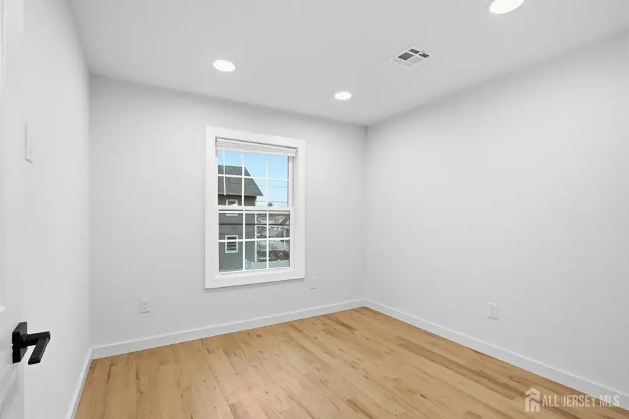 -48 5 Th Street, Fords, NJ 08863 - #3