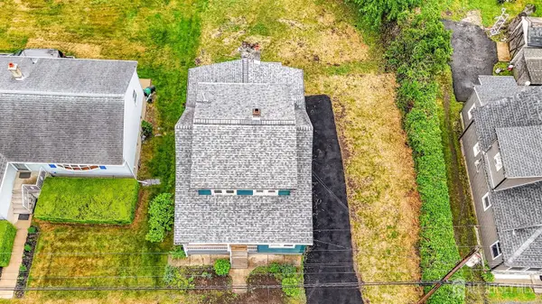 -16 Gordon Street, Aberdeen, NJ 07721