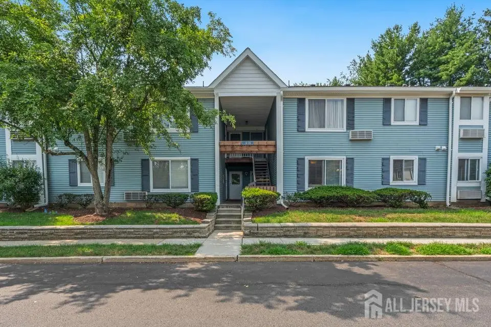 -12 Norwich Place, Somerset, NJ 08873 - #1