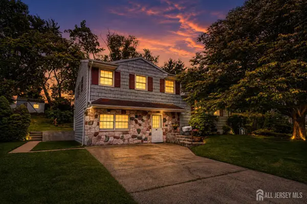 -287 Crestwood Drive, Milltown, NJ 08850