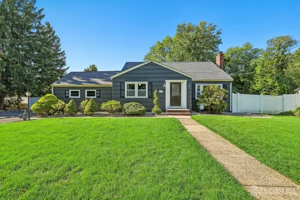 -695 Wadsworth Avenue, South Plainfield, NJ 07080
