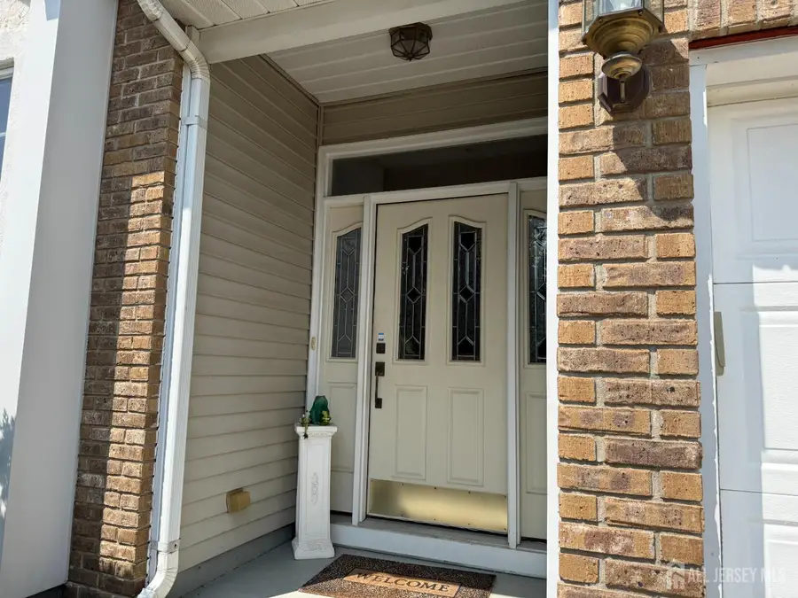 -8 Wakefield Court, Monroe, NJ 08831 - #2