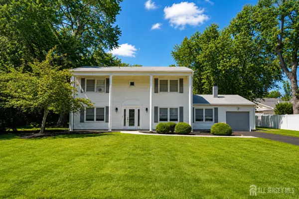 -14 Kilmer Drive, Manalapan, NJ 07726