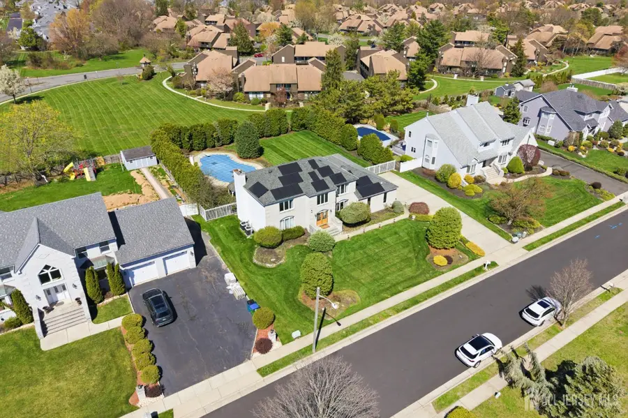 -4 Allison Court, Edison, NJ 08820 - #3