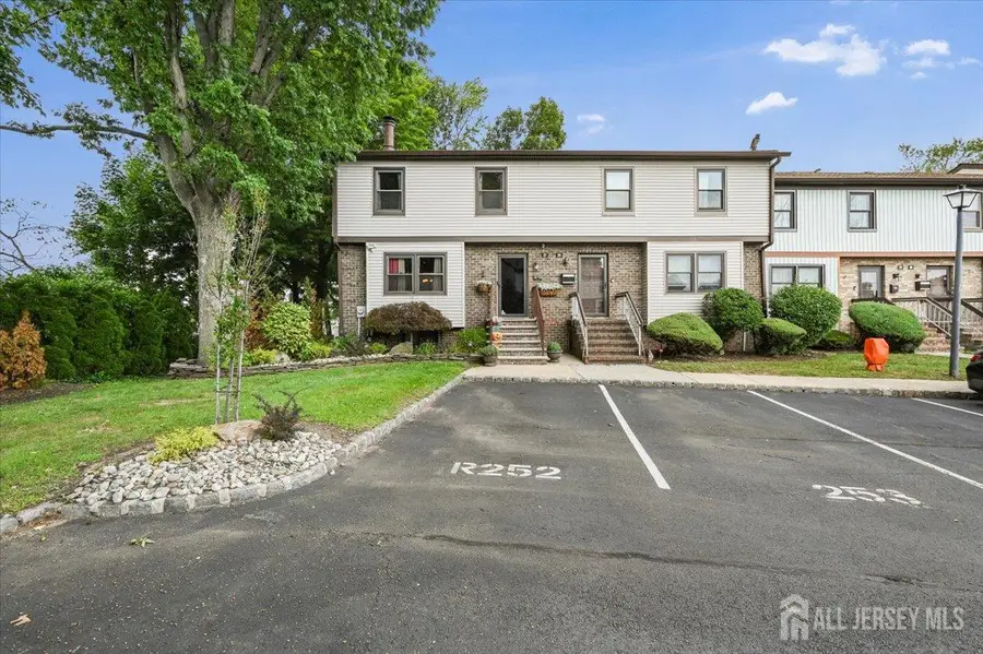 -27 Highview Drive, Woodbridge, NJ 07095 - #2