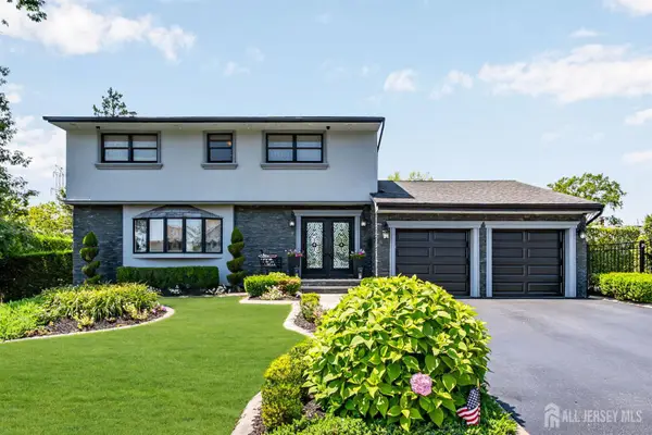 -9 Zaleski Drive, Sayreville, NJ 08872