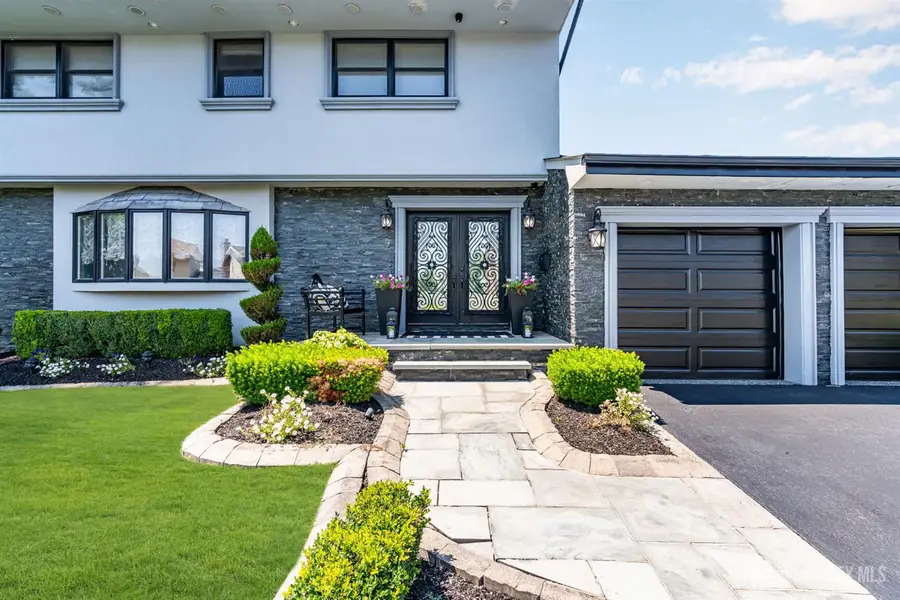 -9 Zaleski Drive, Sayreville, NJ 08872 - #2