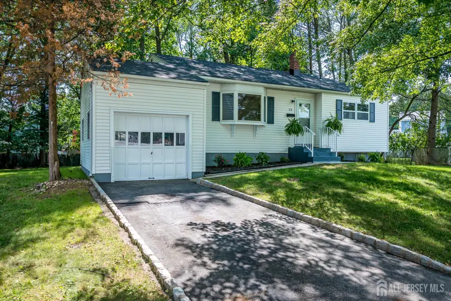 -23 Nancy Circle, Edison, NJ 08817 - #2